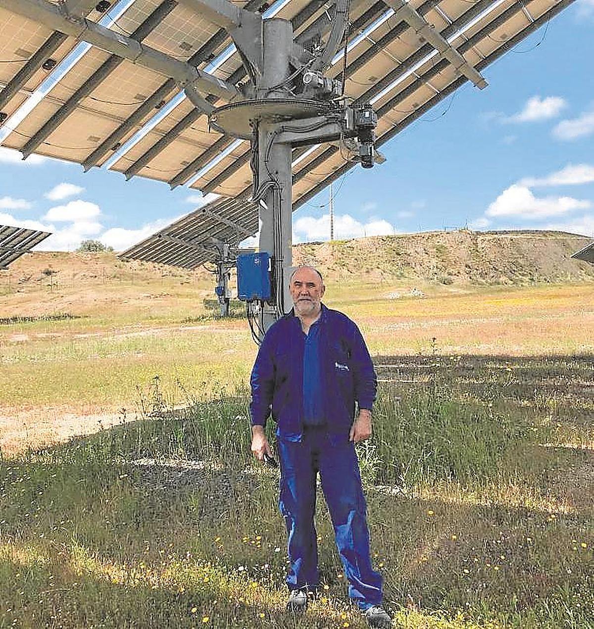 Manuel José Sánchez es electricista.