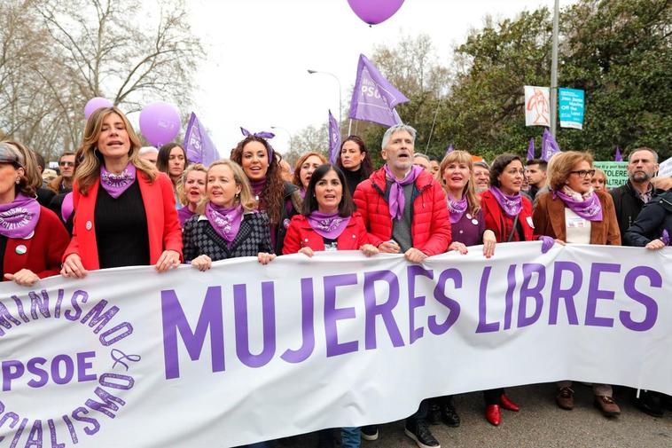 Cabecera de la manifestación del 8-M en Madrid.