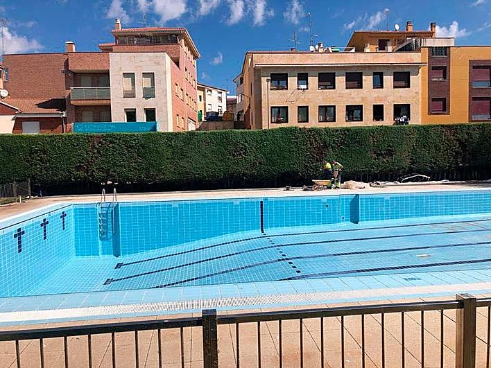 Carbajosa ha acondicionado las piscinas para su apertura.