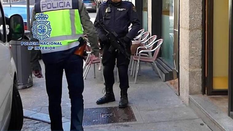 Efectivos de la Policía Nacional en una detención anterior.