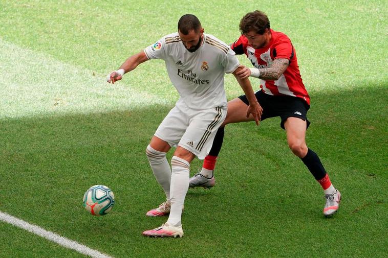 A los de Zidane les costó desbaratar el entramado defensivo del cuadro bilbaíno.