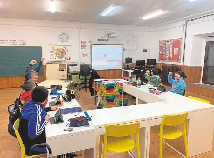 Una de las aulas del colegio de infantil y primaria de Monleras.