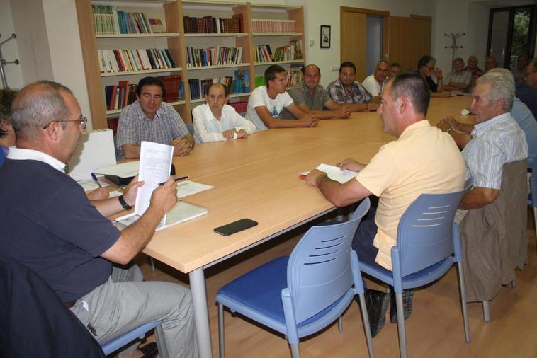 Una de las asambleas de la mancomunidad Cuatro Caminos.