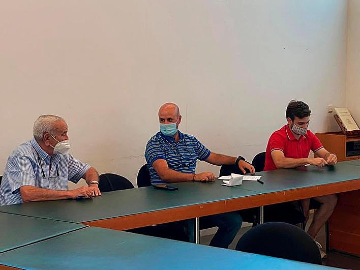 Imagen del pleno celebrado en Villamayor.