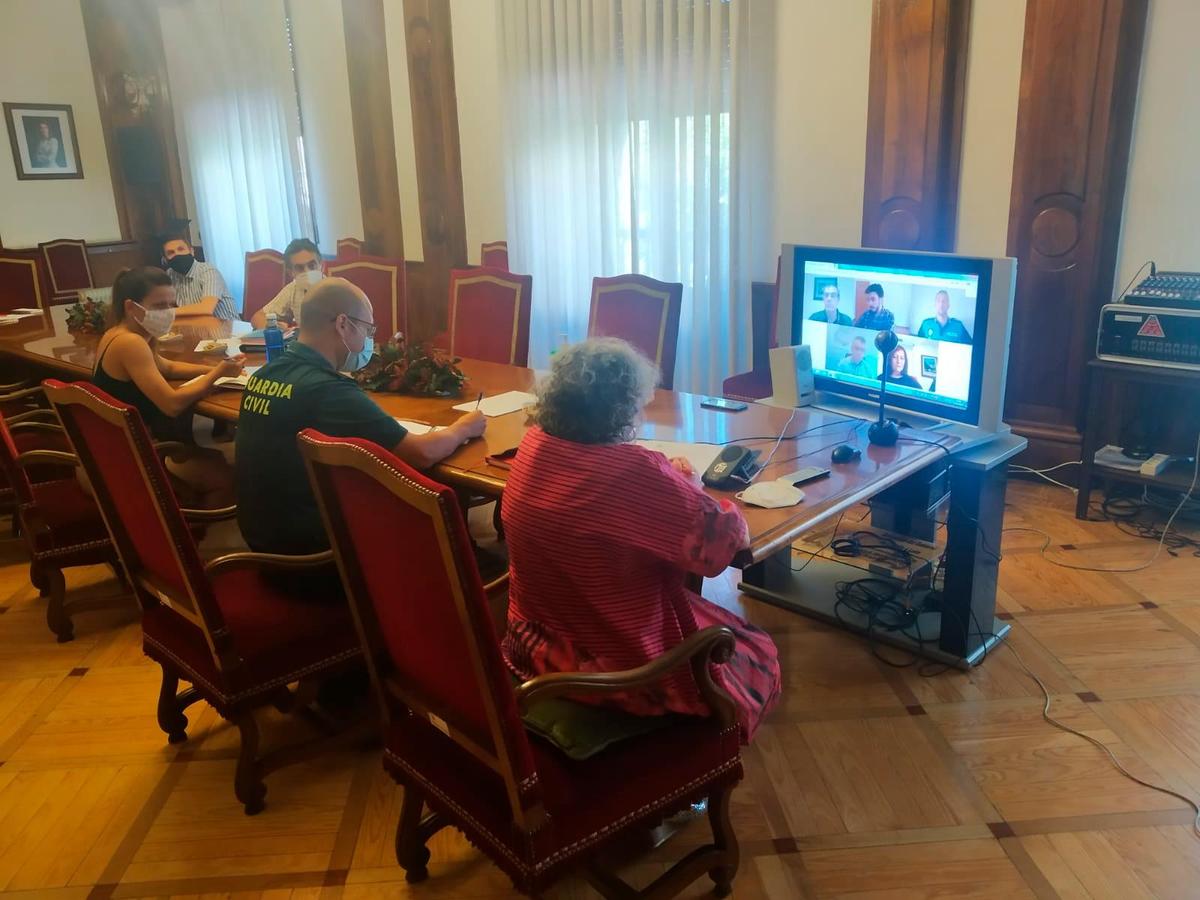 Primera junta de seguridad local telemática.