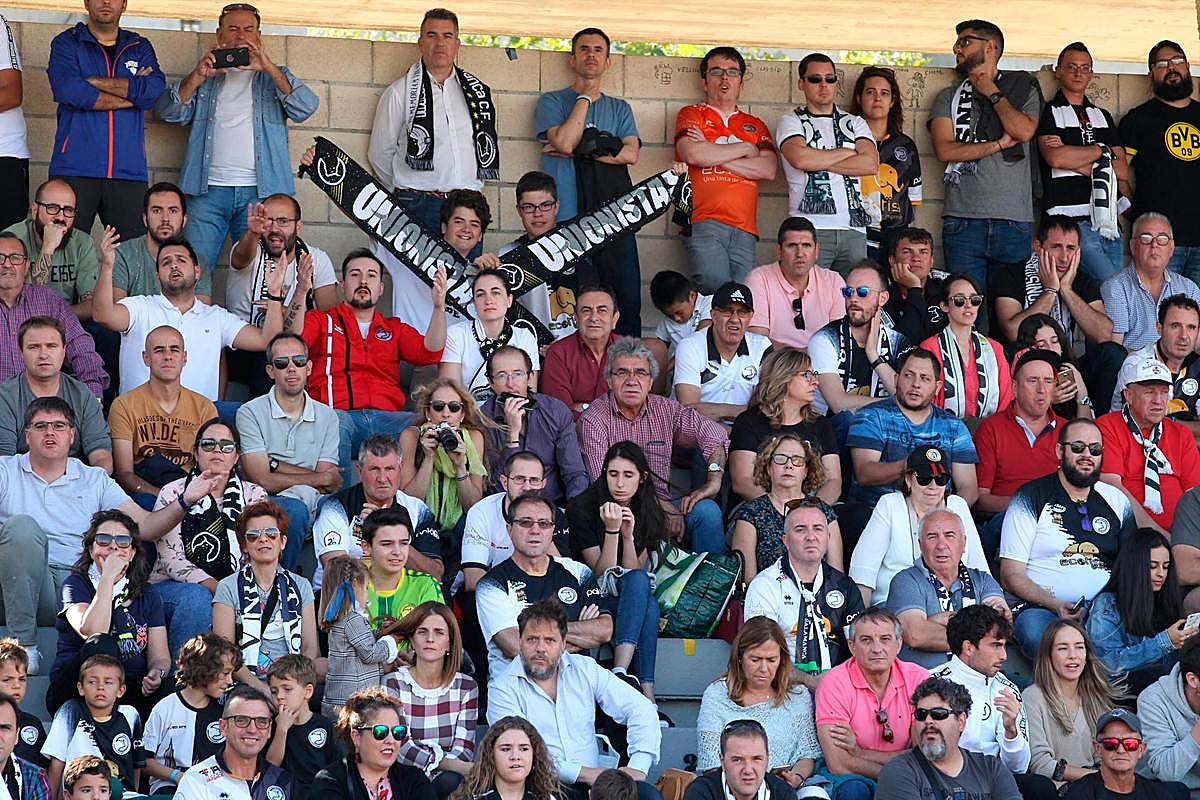 Aficionados del Unionistas en Las Pistas.