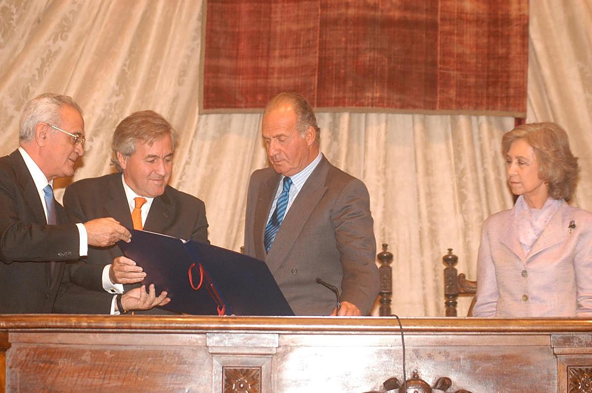Juan Carlos y Sofía, nombrados “Mecenas de Honor” en la Universidad.