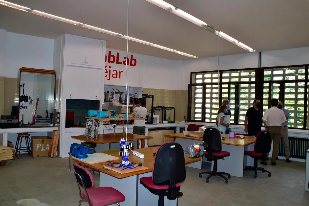 Imagen del nuevo laboratorio puesto en servicio en la Escuela de Ingenieros en Béjar.