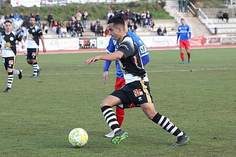 Diego González, en un partido en Las Pistas.