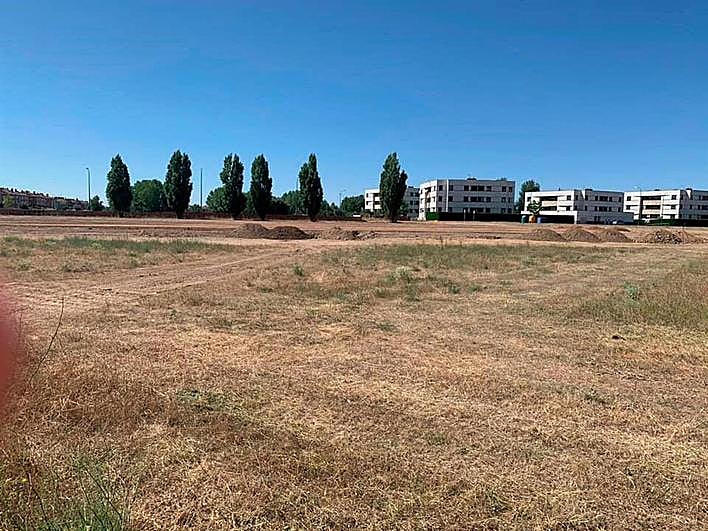 Parcela de El Canto que acogerá la nueva zona deportiva.