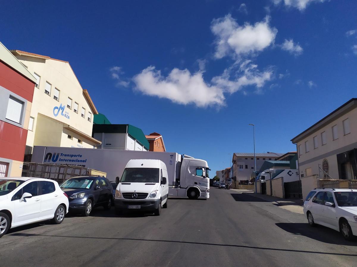 La actividad en el polígono agroalimentario de Guijuelo ya era notable.