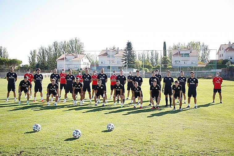 Jugadores y técnicos del Unionistas que comenzaron la pretemporada
