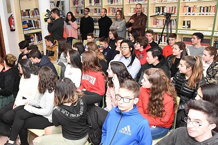 Alumnos del instituto “Las Batuecas”, de La Alberca, en una actividad durante el pasado año.