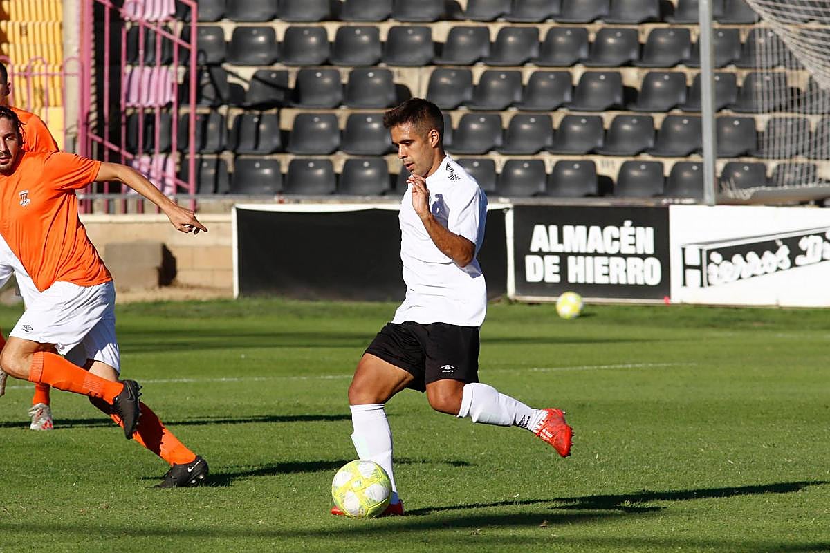 Luis Télles en su debut con el Salamanca UDS