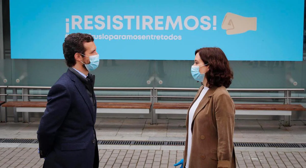 El líder del Partido Popular, Pablo Casado, junto a la presidenta de la Comunidad de Madrid, Isabel Díaz Ayuso.