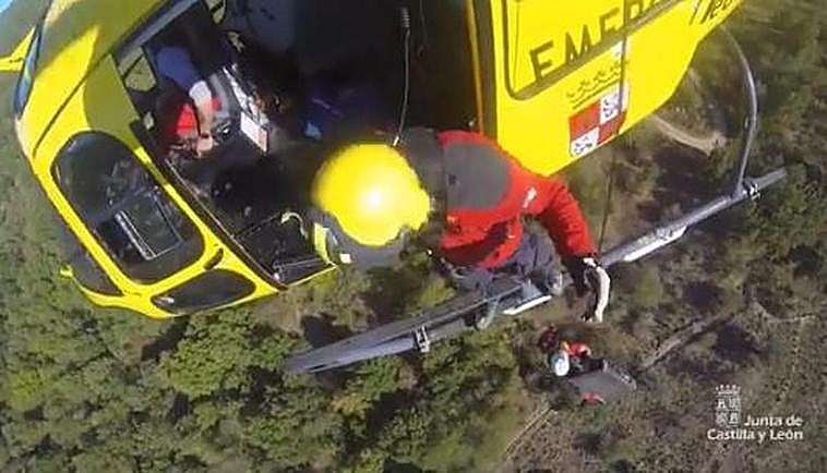 Complicado rescate de una joven que sufrió una fuerte reacción alérgica en la ruta salmantina de los ‘Prodigios’