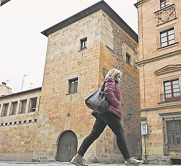 La Torre de los Anaya, en la calle San Pablo, cerrada al público desde hace más de dos años.