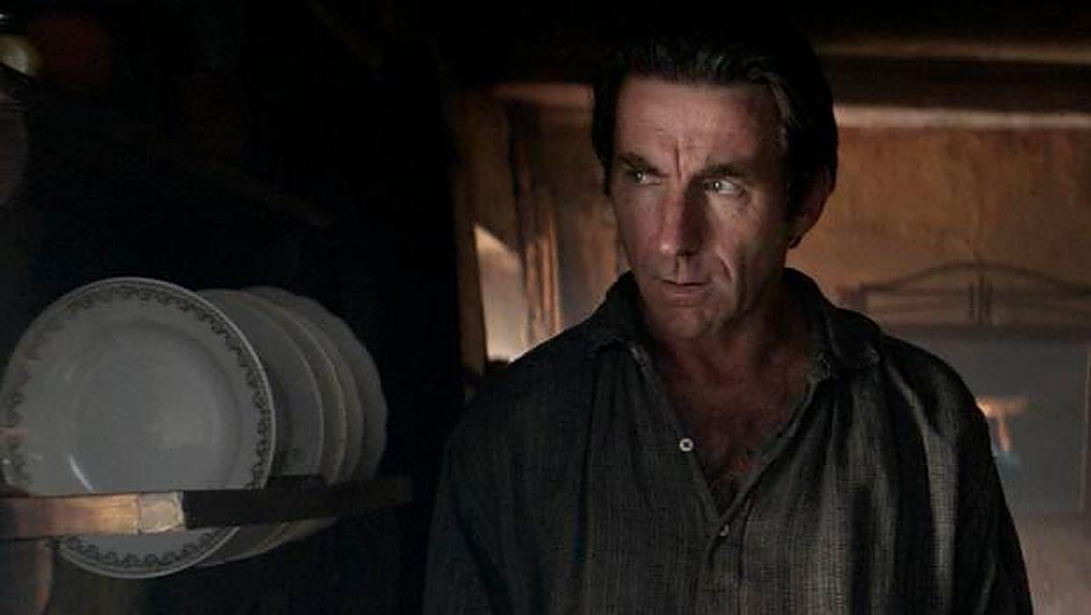 Fotograma de ‘La trinchera infinita’.