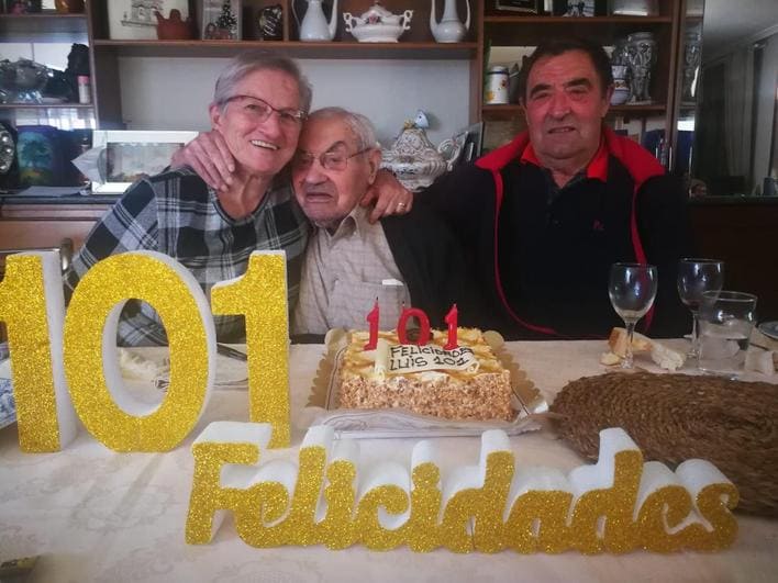101 años de Luis Martín en La Zarza de Pumareda