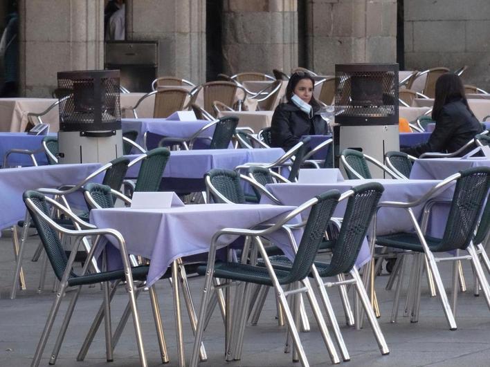 Las estufas homologadas hasta ahora en una terraza de la Plaza