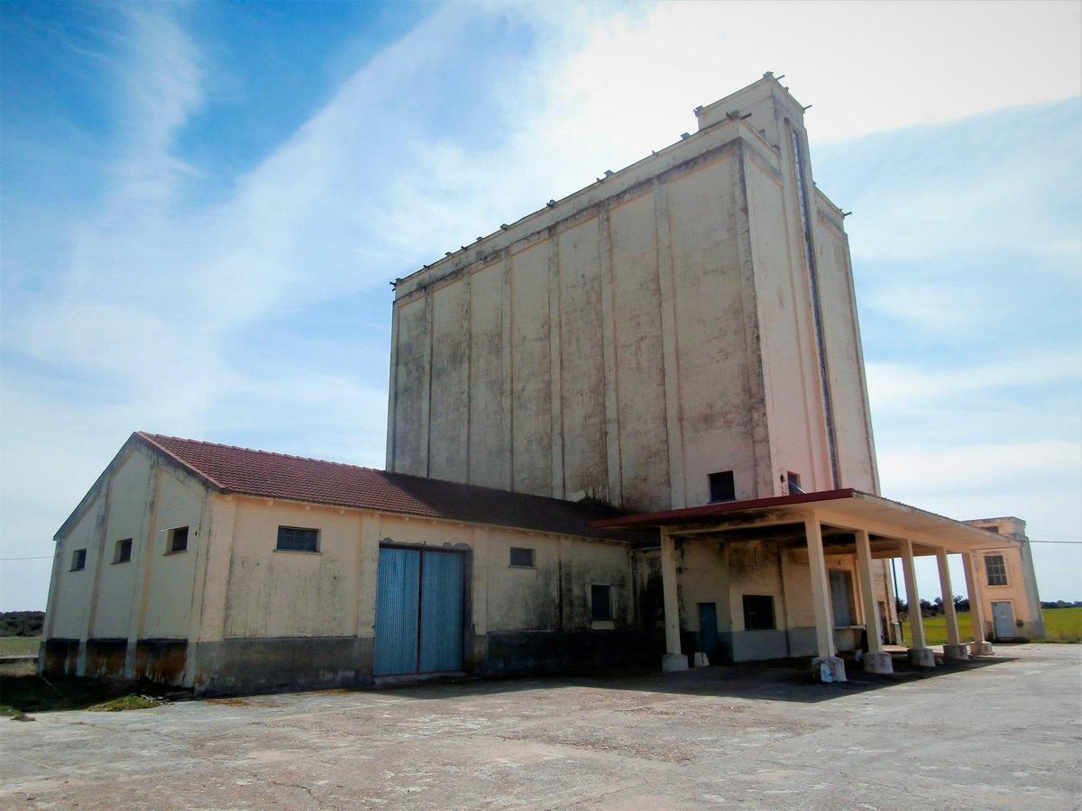 Silo de Huelmos existente en el término de Valdunciel.