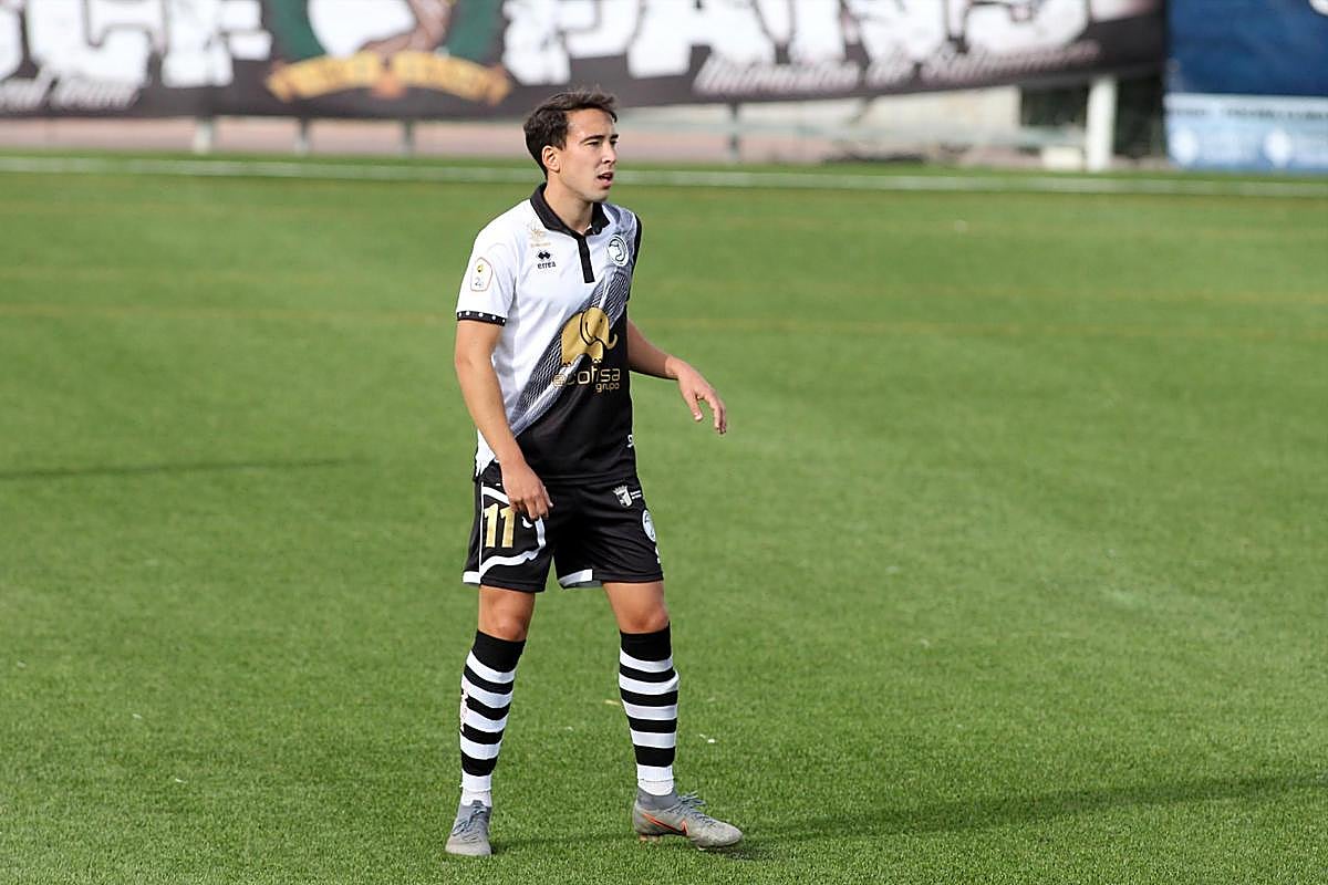 El primer goleador del Unionistas esta temporada: “No puedo pedir más a mi debut, no estoy acostumbrado a marcar”