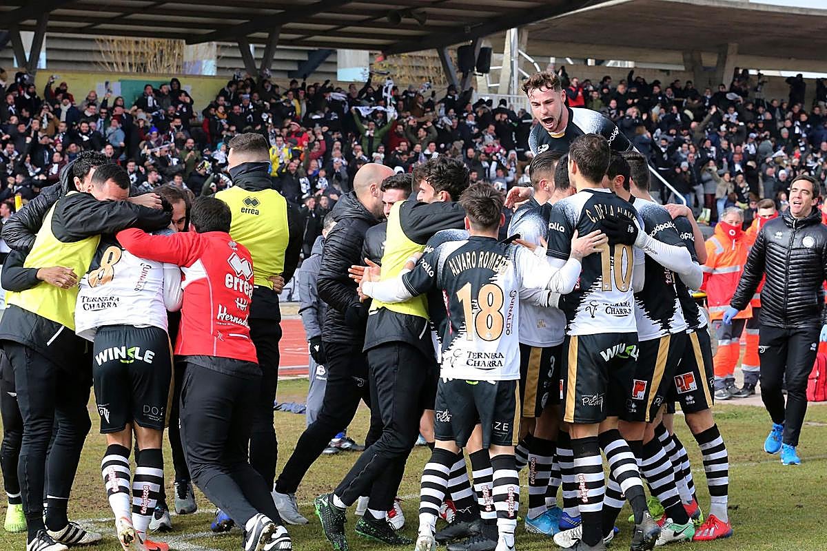Celebración del Unionistas tras eliminar al Deportivo en la Copa del Rey el pasado mes de enero