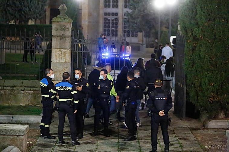 La Policía Local interviene en un botellón días atrás en Salamanca