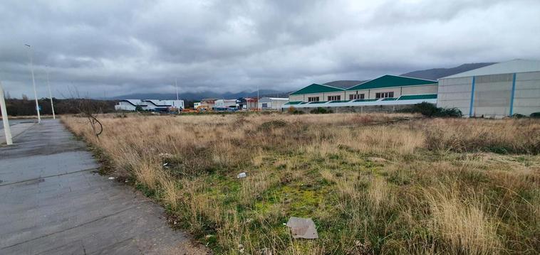 Imagen del polígono industrial de Béjar con parcelas libres sin vender después de 18 años.