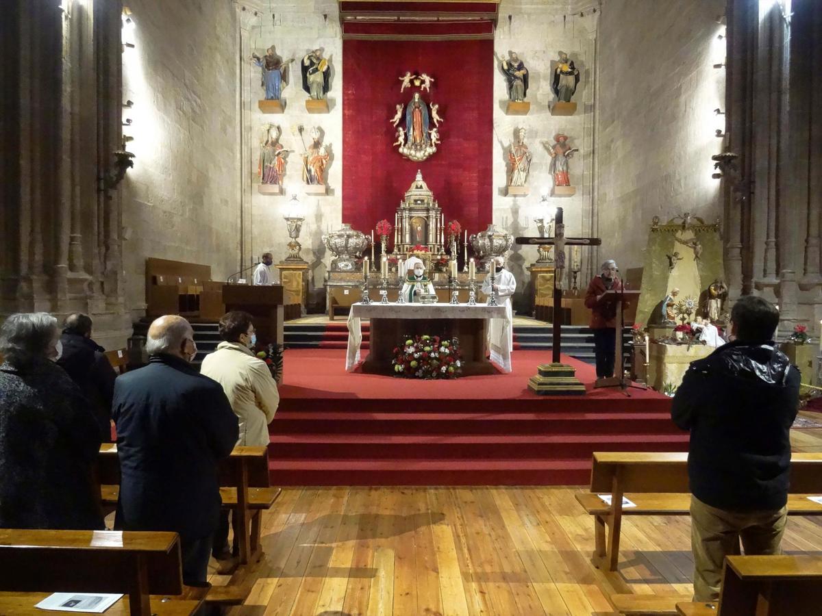 Oración por los no nacidos celebrada esta semana presidida por el vicario.