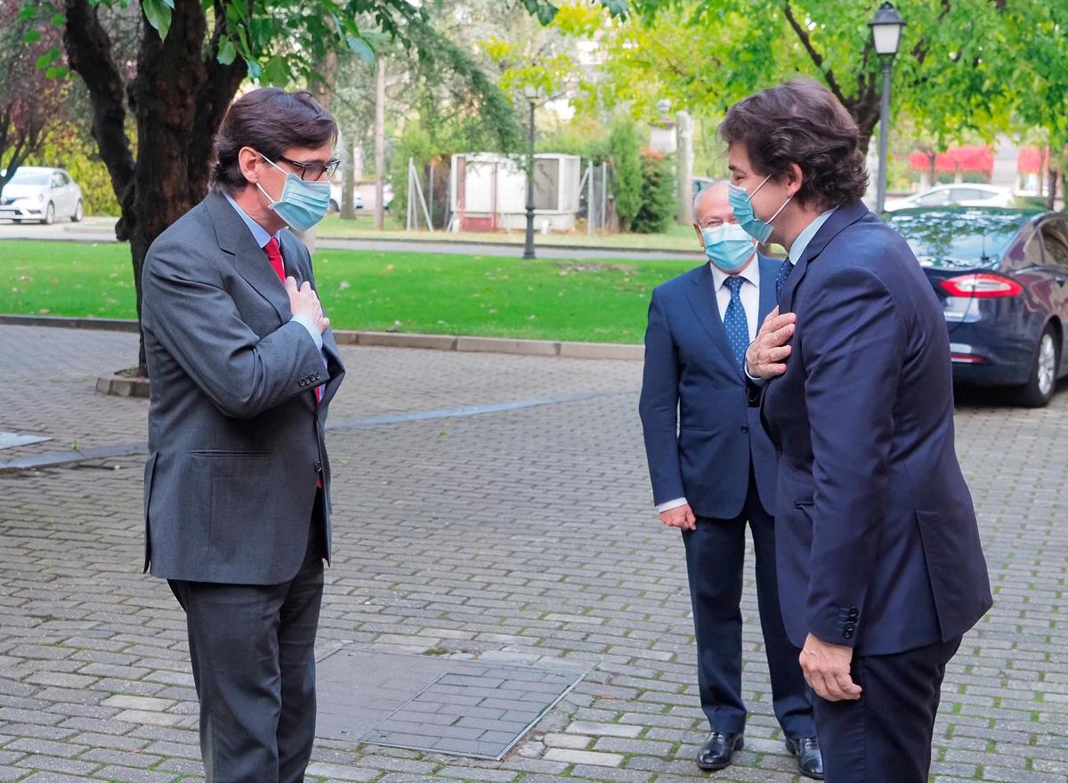 Salvador Illa y Alfonso Fernández Mañueco en un encuentro anterior