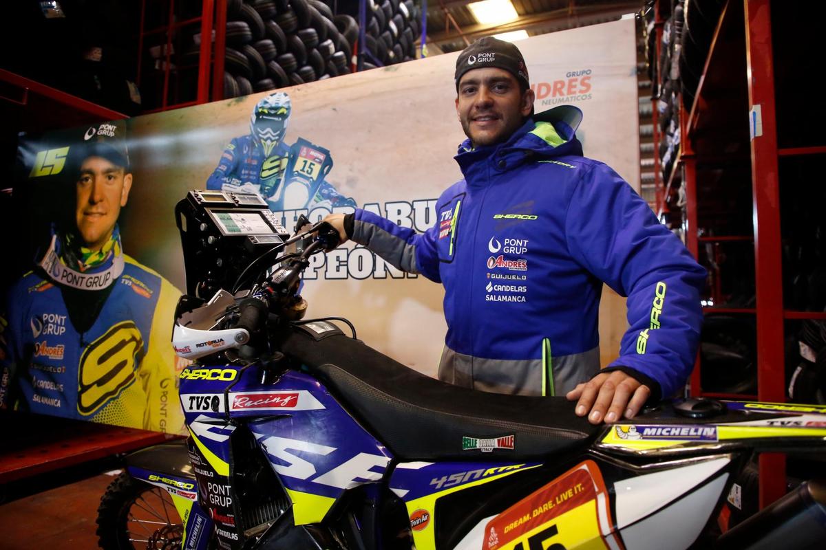 Santolino en el regreso del Dakar.