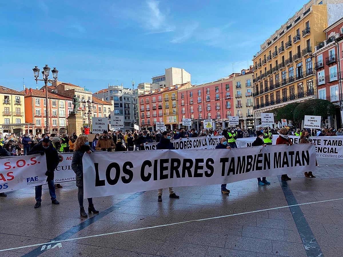 Un momento de la protesta contra la Junta en Burgos