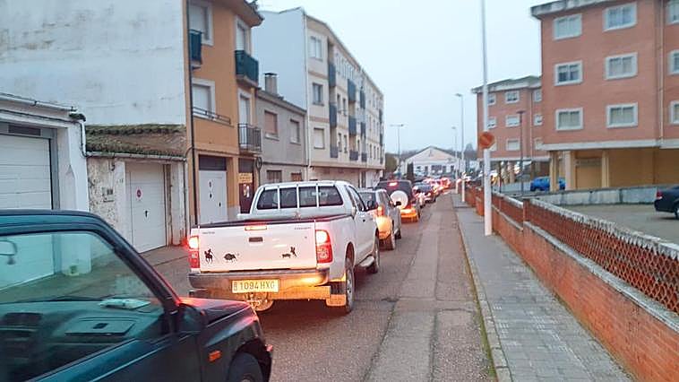Los ganaderos de Vitigudino hacen sonar los cláxones contra el cierre perimetral