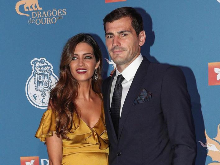 Iker Casillas acaba de un plumazo con los rumores de crisis matrimonial en el 37 cumpleaños de Sara Carbonero