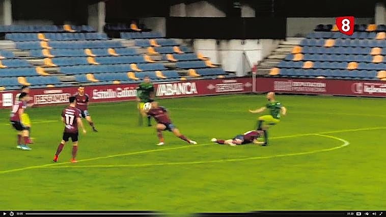 La imágenes del enfado que demuestran las acciones en las que sale perjudicado el Guijuelo.