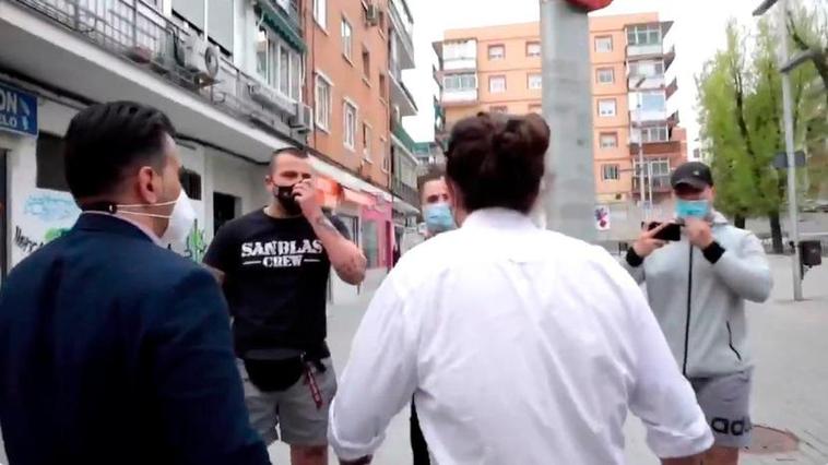 Iglesias acusa a Vox y Ayuso de enviar a sus “cachorros” y dice que en Madrid no hay sitio para los “canallas neonazis”
