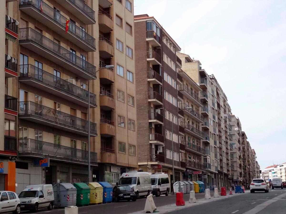 Edificio en el paseo de Canalejas.