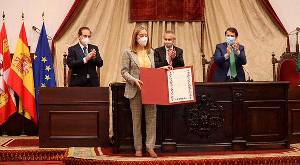 La vicepresidenta del Congreso de los Diputados Ana Pastor, en la Universidad