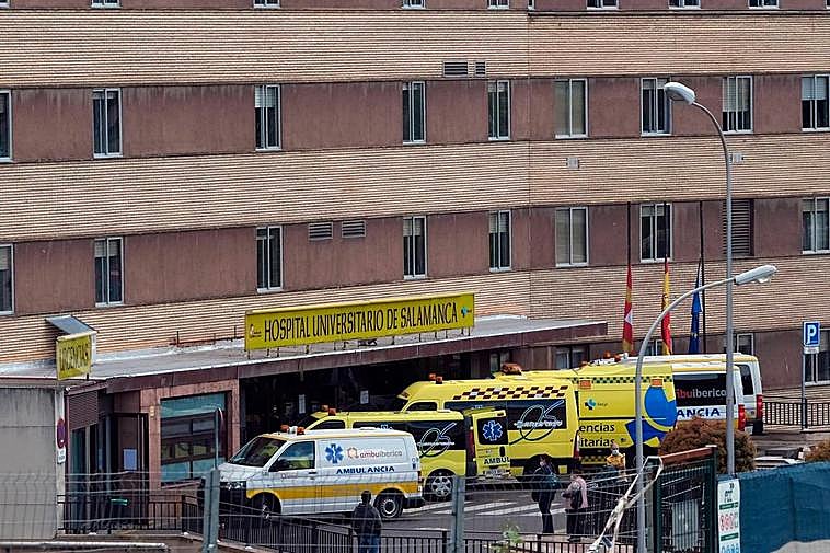 Entrada del Complejo Hospitalario de Salamanca