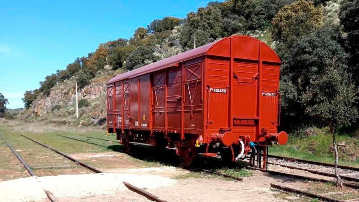 Antiguo vagón del ferrocarril que servirá de centro de recepción de visitantes.