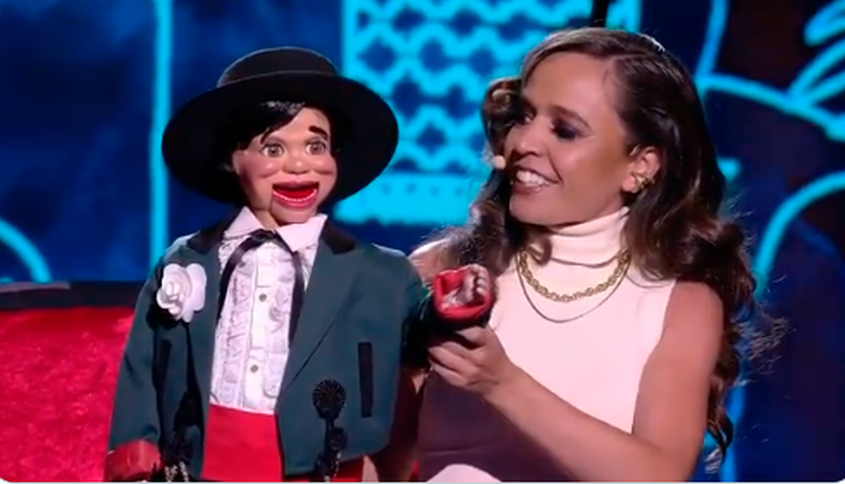 Celia Muñoz impresionó al público con sus números de ventriloquia