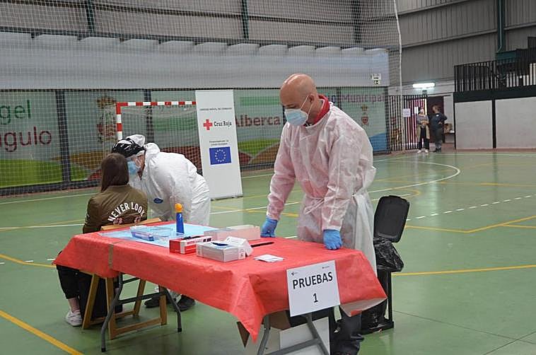 Cribado masivo en el pabellón municipal de La Alberca.