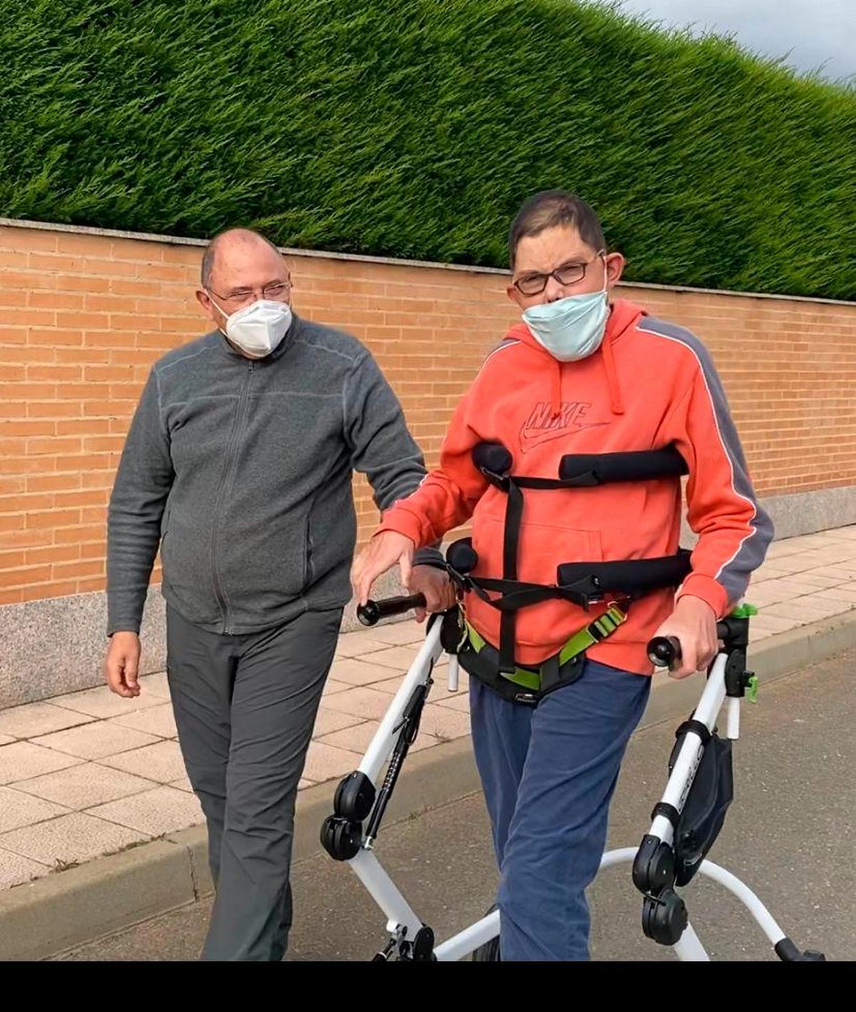 Jesús Alberto Martín, padre y cuidador no profesional de su hijo con parálisis cerebral.