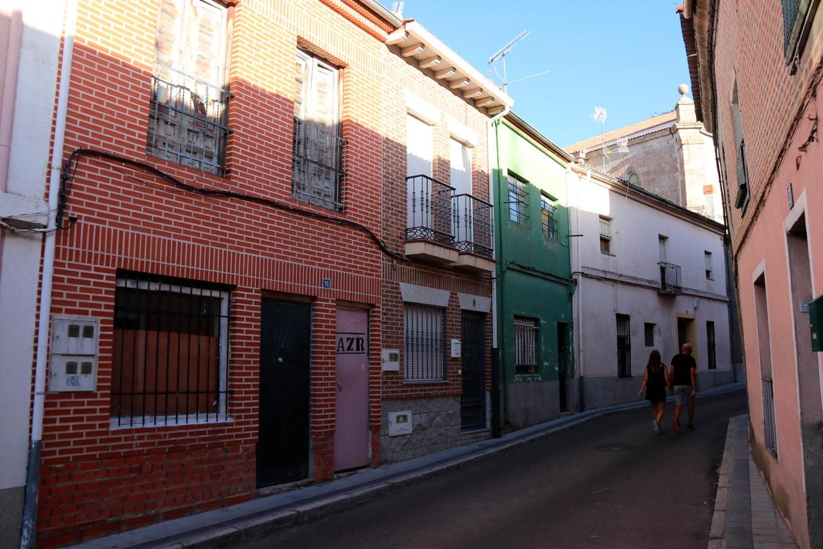 Locales de peñas en la calle Bebedero, de Peñaranda.