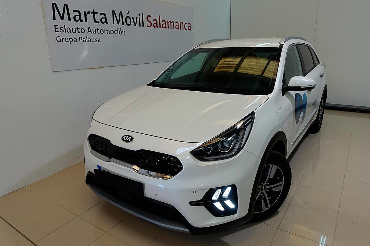KIA NIRO 1.6 GDi PHEV 104kW 141CV EMOTION | Kilómetros: 1.000 | Fecha matriculación: 2021 | Precio contado: 33.000 euros | Precio sujeto a financiación: 29.300 euros