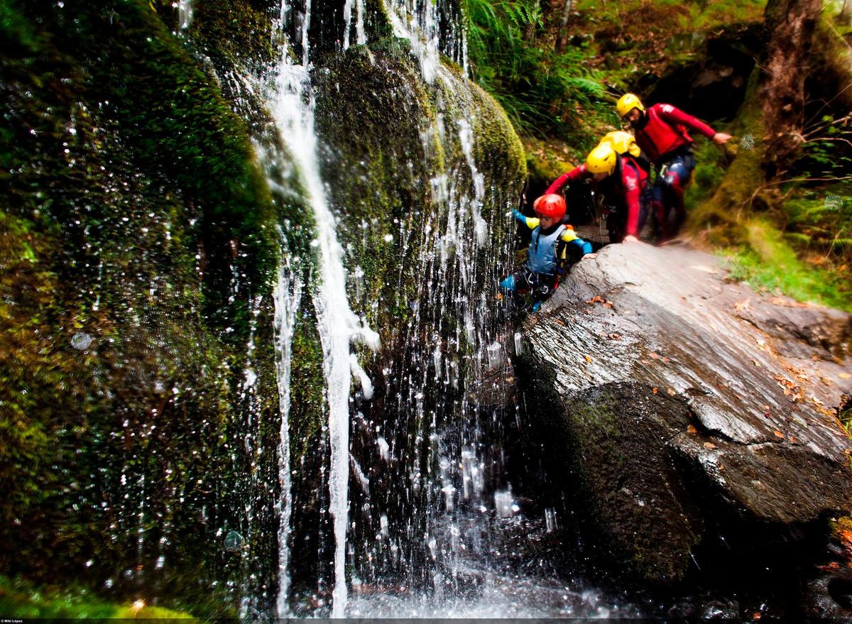 Descenso de barrancos en Asturias | MIKI LÓPEZ