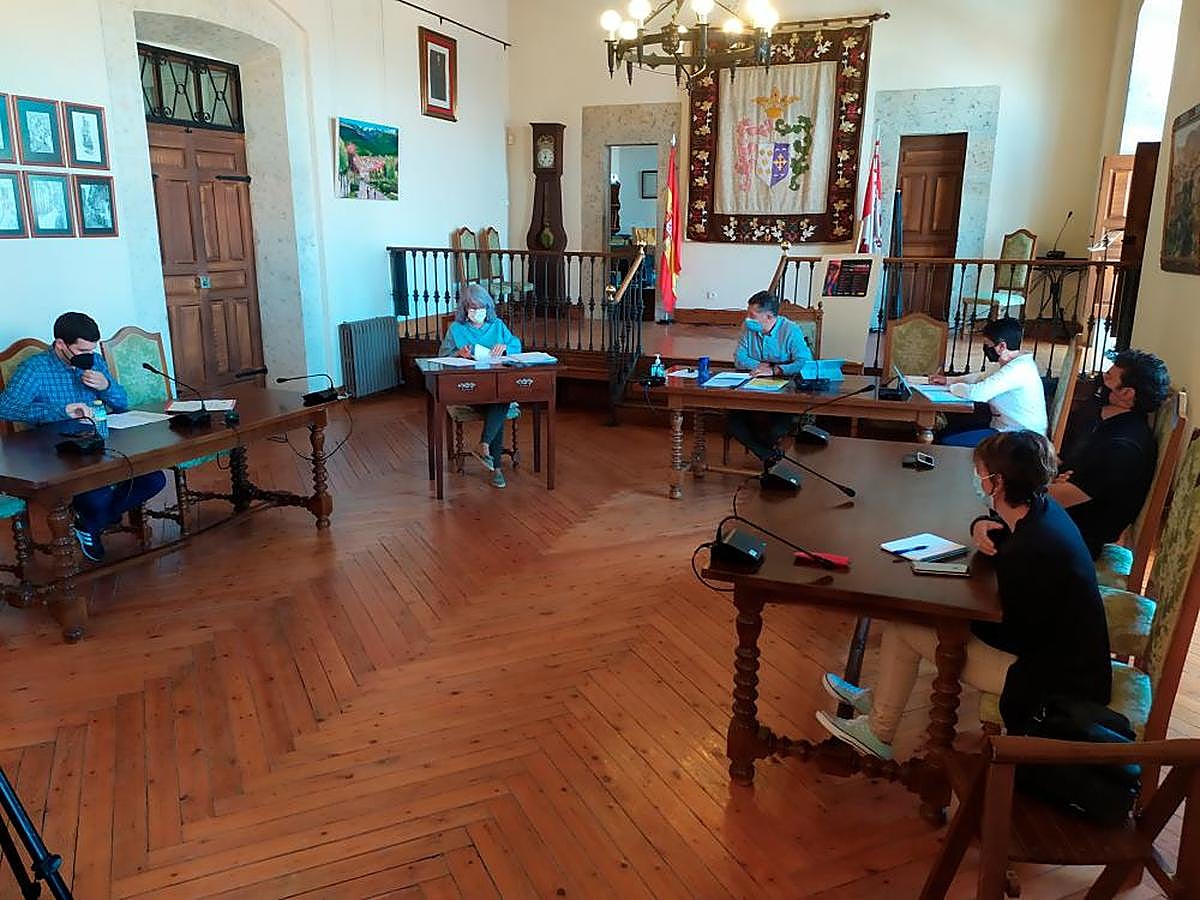 Sesión plenaria celebrada esta semana en Candelario