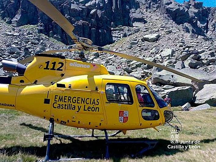 Imágenes del rescate en una montaña en Candelario