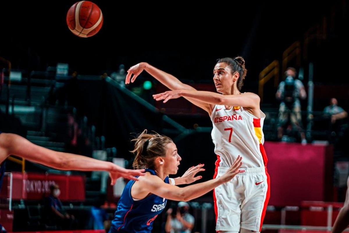 Alba Torrens durante el partido ante Serbia